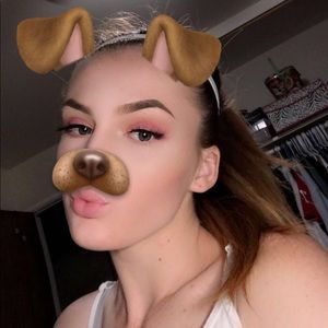 Meet your Posher, Hayley